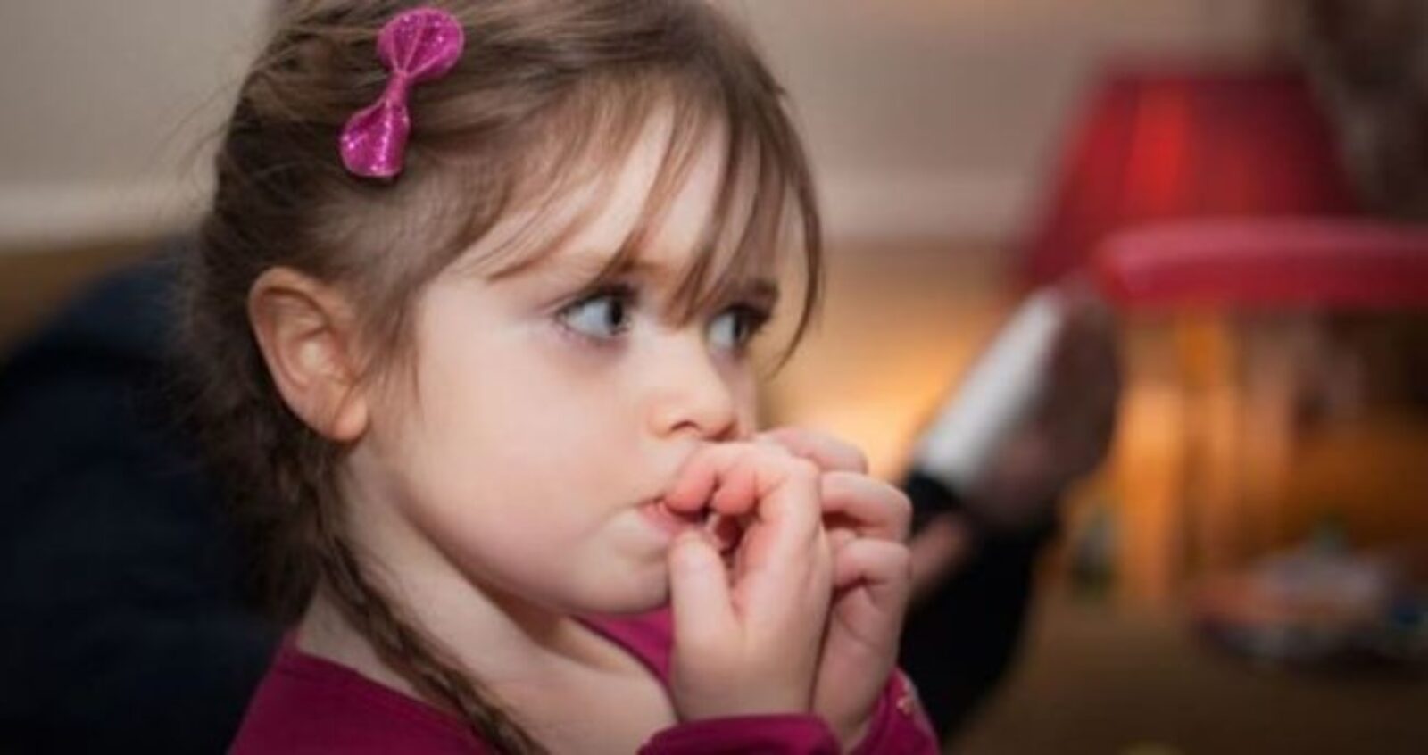 Çocuklarda Tırnak Yeme