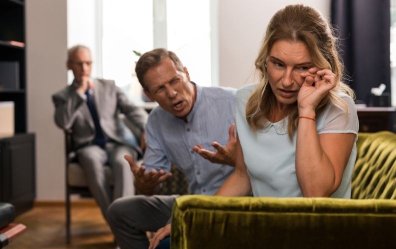 Tartışırken Neden Ağlarız