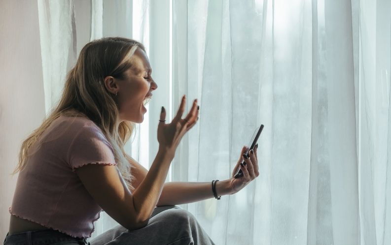 Neden Sürekli Öfkeliyim